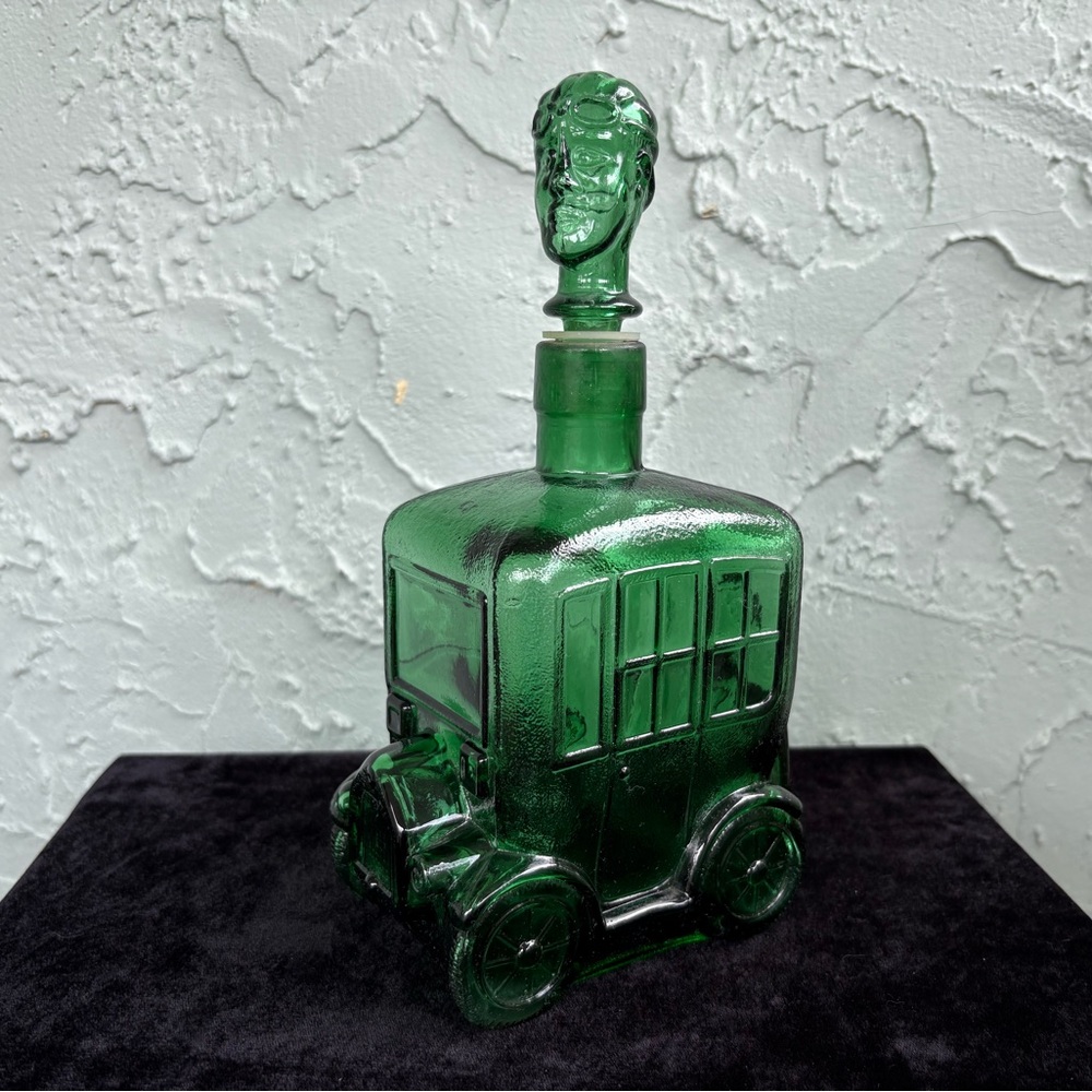 EMPOLI BESSI Italy Vtg Emerald Green Glass Race Car Decanter